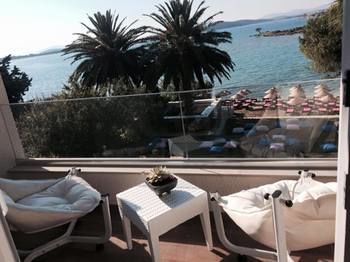 Erythros Boutique Hotel Ildir Exterior photo